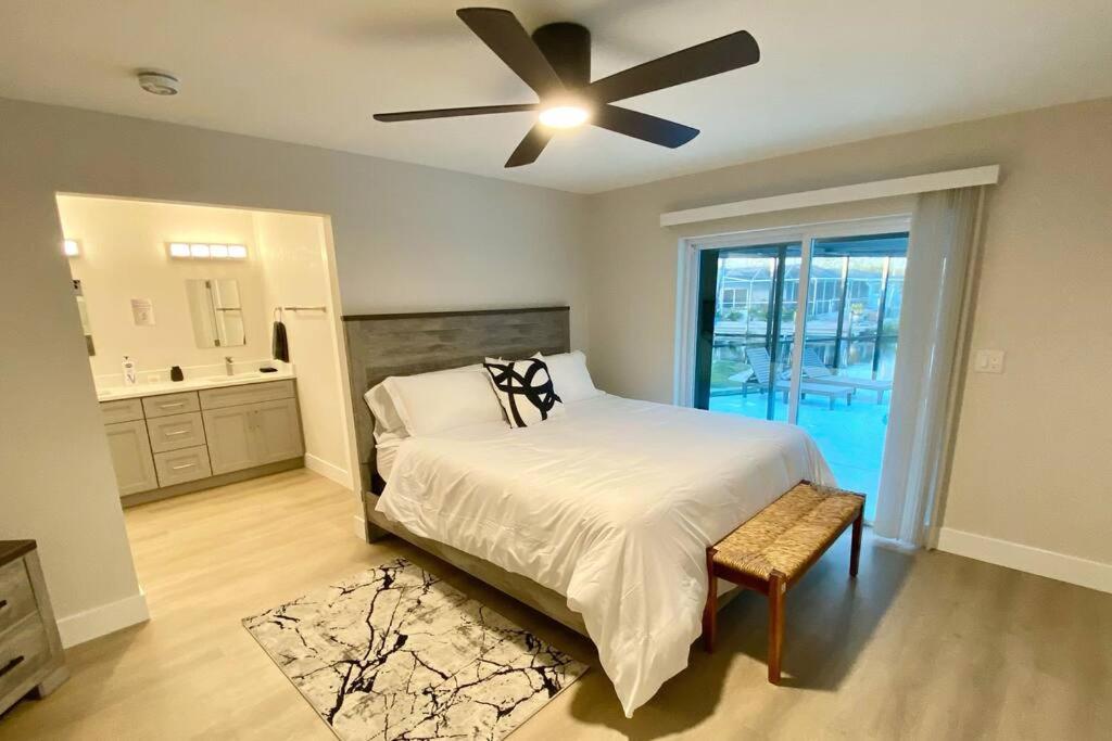 Waterfront Gulf Gateway: Pool/Dock/Grill/Gameroom Fort Myers Exterior photo