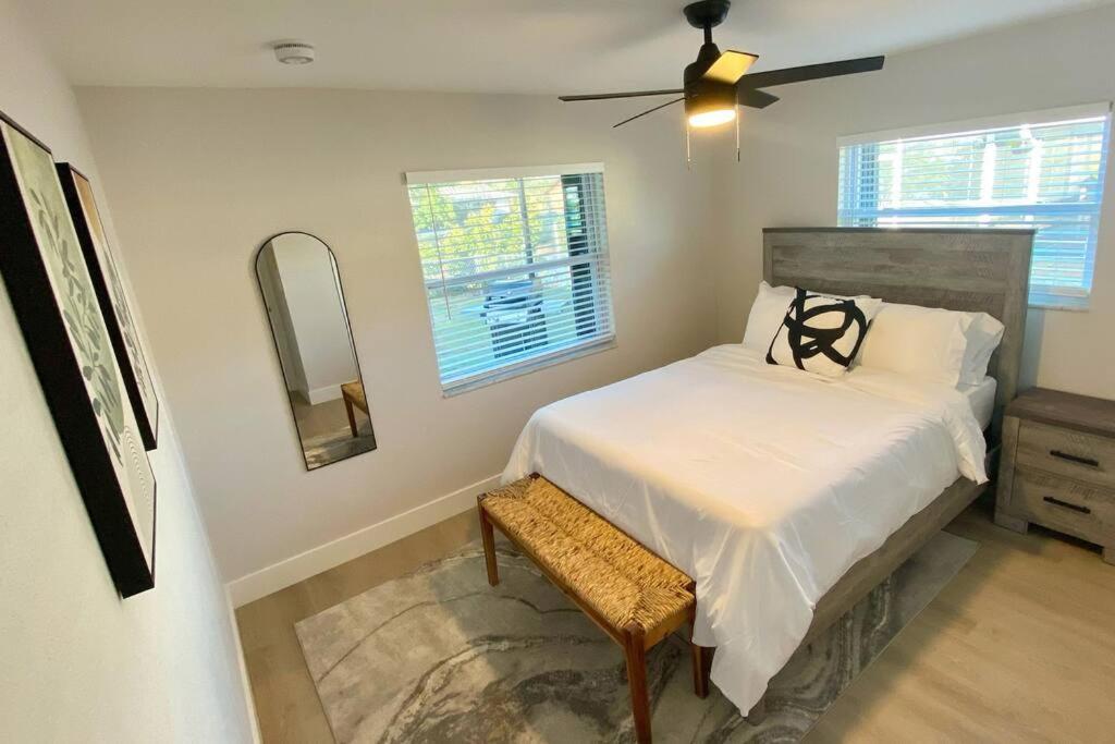 Waterfront Gulf Gateway: Pool/Dock/Grill/Gameroom Fort Myers Exterior photo