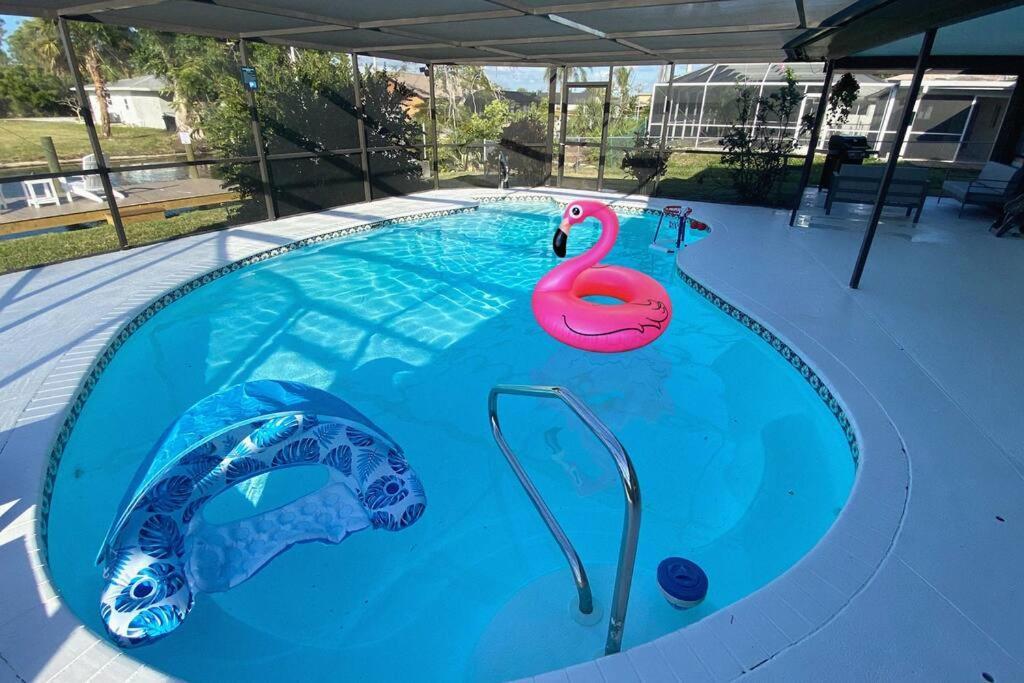 Waterfront Gulf Gateway: Pool/Dock/Grill/Gameroom Fort Myers Exterior photo